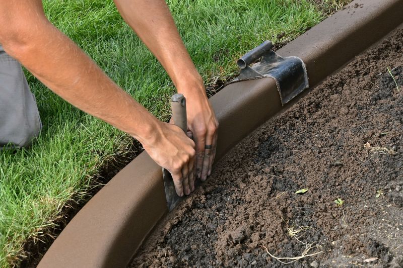 Lawn Border Installation in Honolulu, HI